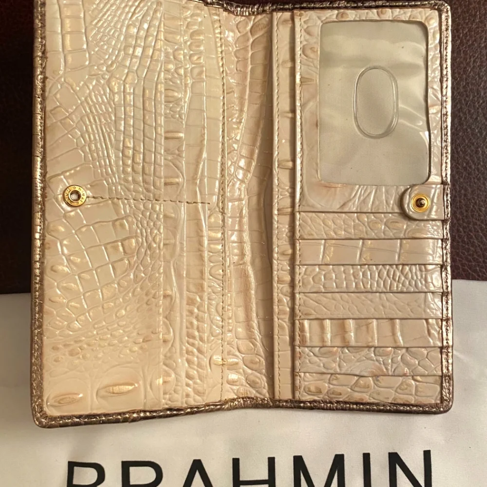 REDUCED!!NWOT Brahmin Melbourne "Joan" Tote Bag in Cream and Gold and Ady Wallet - Picture 7 of 7